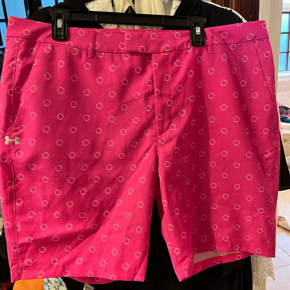 NWT under armour women's golf shorts. Hot pink, extra large.